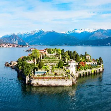 La Dimora Dei Colori Private Garden Near Stresa - Happy Rentals